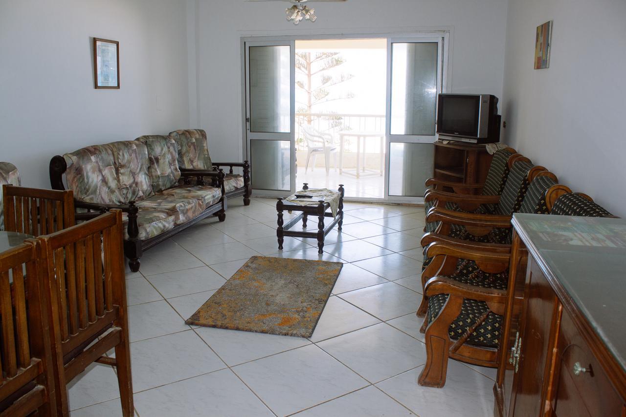 Beachfront Chalet In Green Beach, North Coast Villa Ел Аламейн Екстериор снимка
